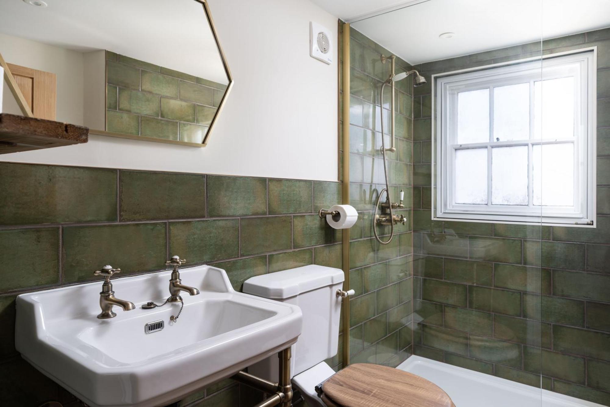 Modern Central One Bedroom Apartment In Penzance Buitenkant foto