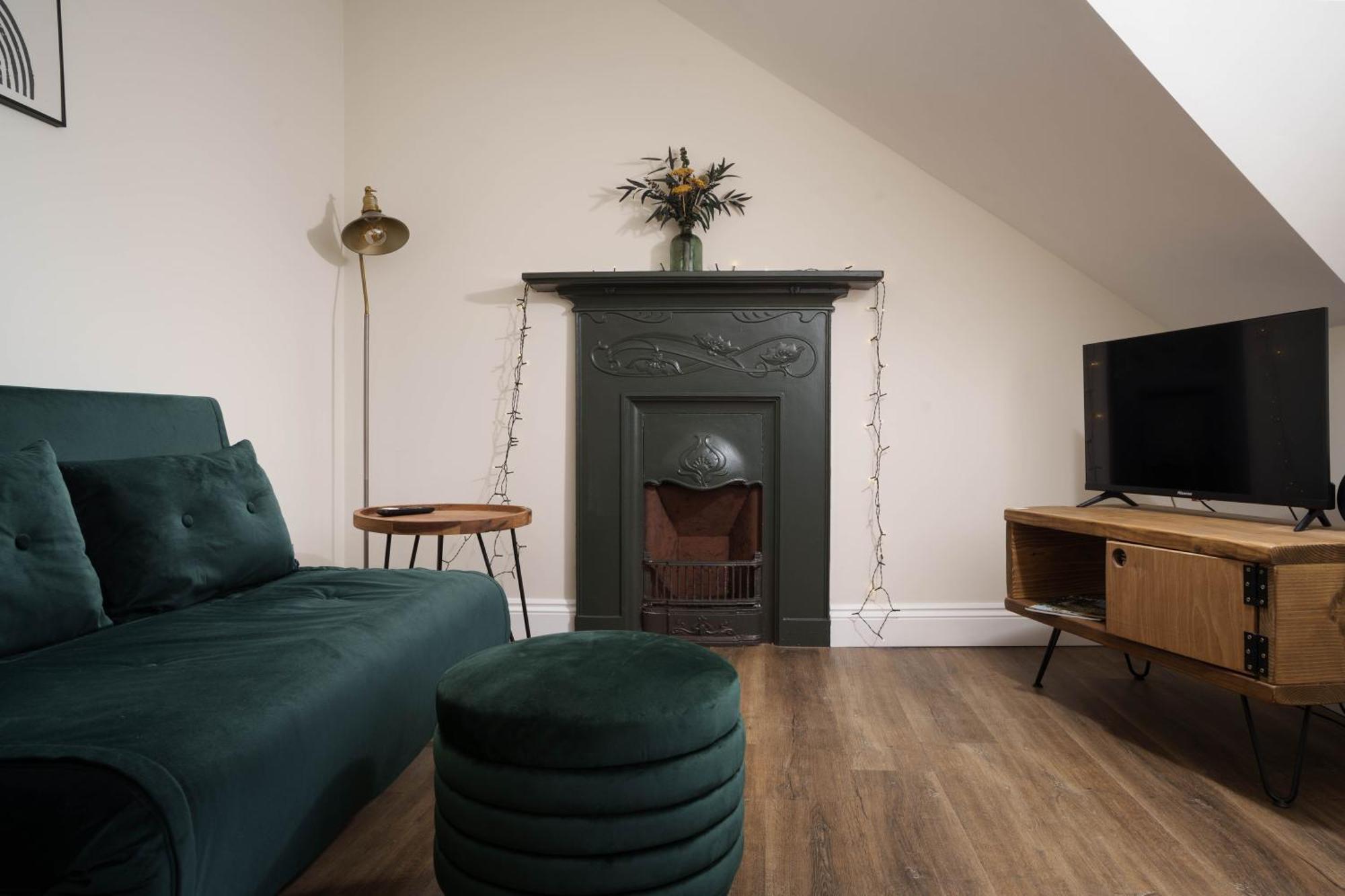 Modern Central One Bedroom Apartment In Penzance Buitenkant foto