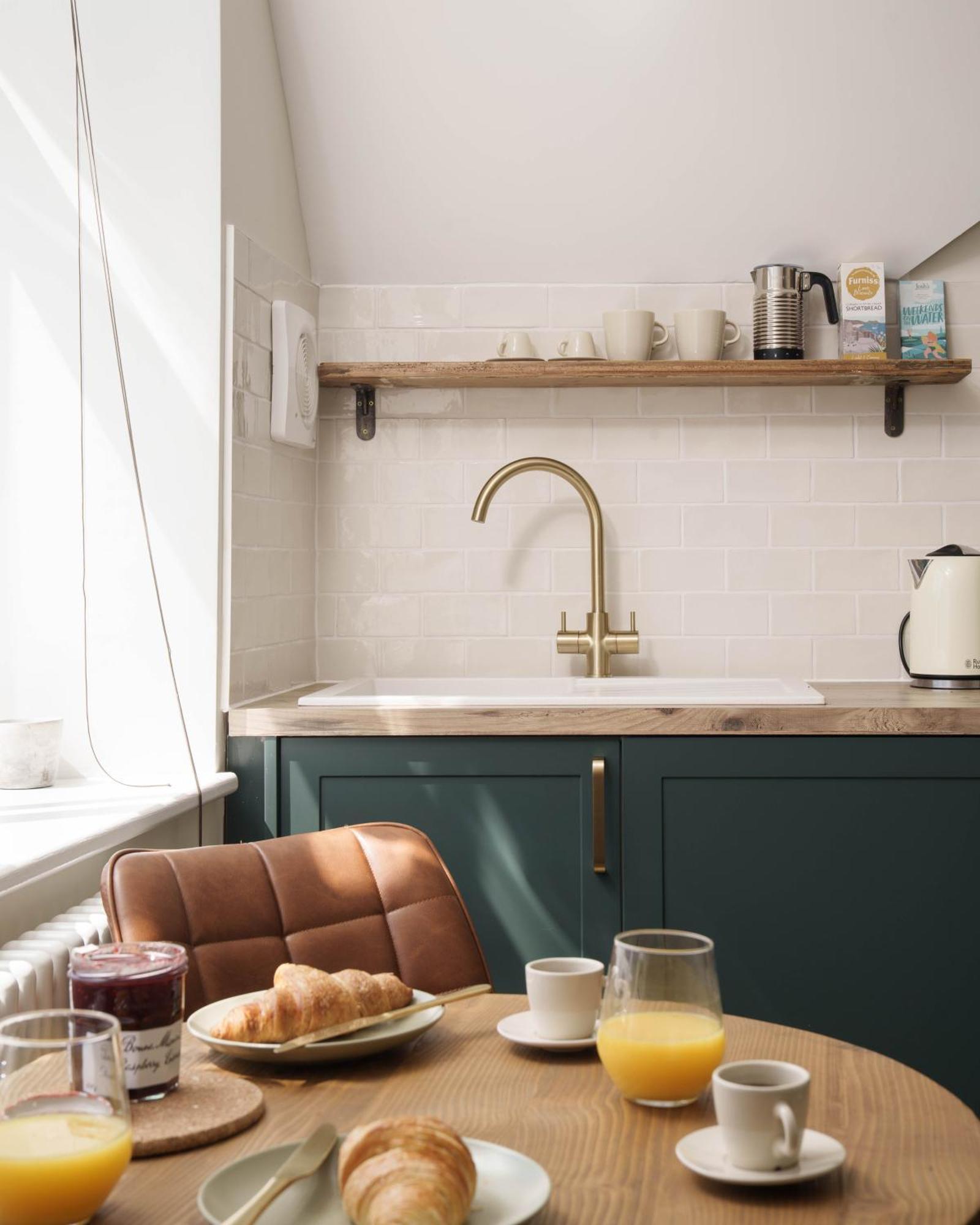 Modern Central One Bedroom Apartment In Penzance Buitenkant foto