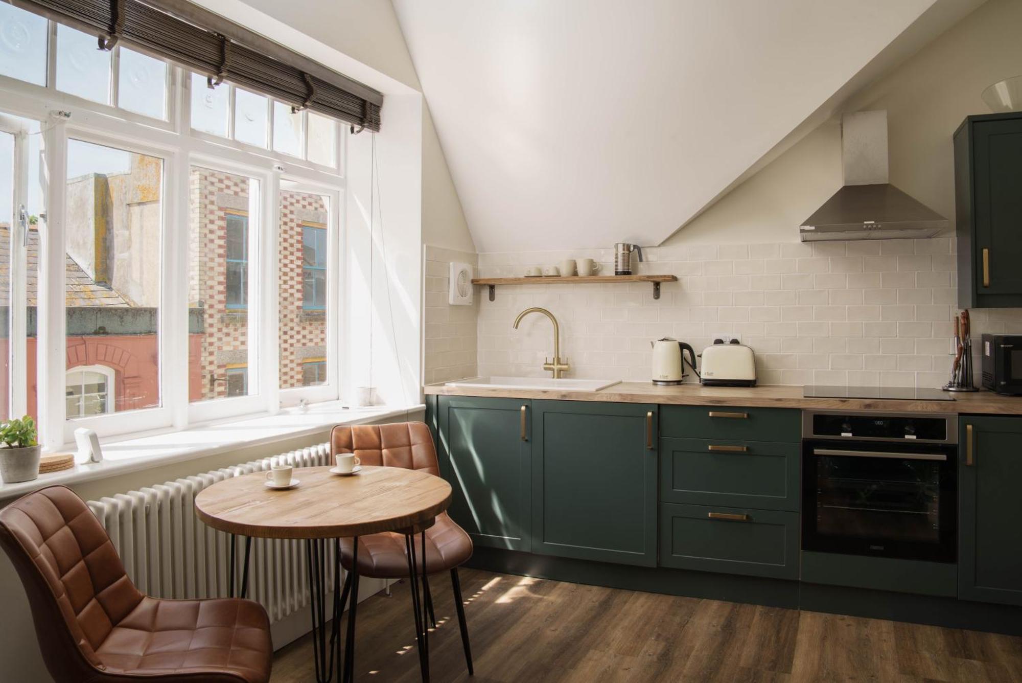 Modern Central One Bedroom Apartment In Penzance Buitenkant foto