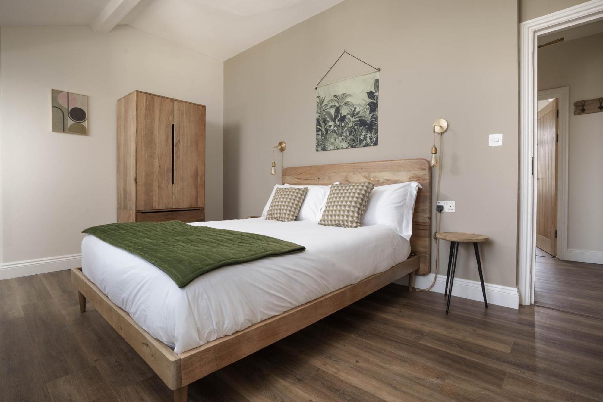 Modern Central One Bedroom Apartment In Penzance Buitenkant foto