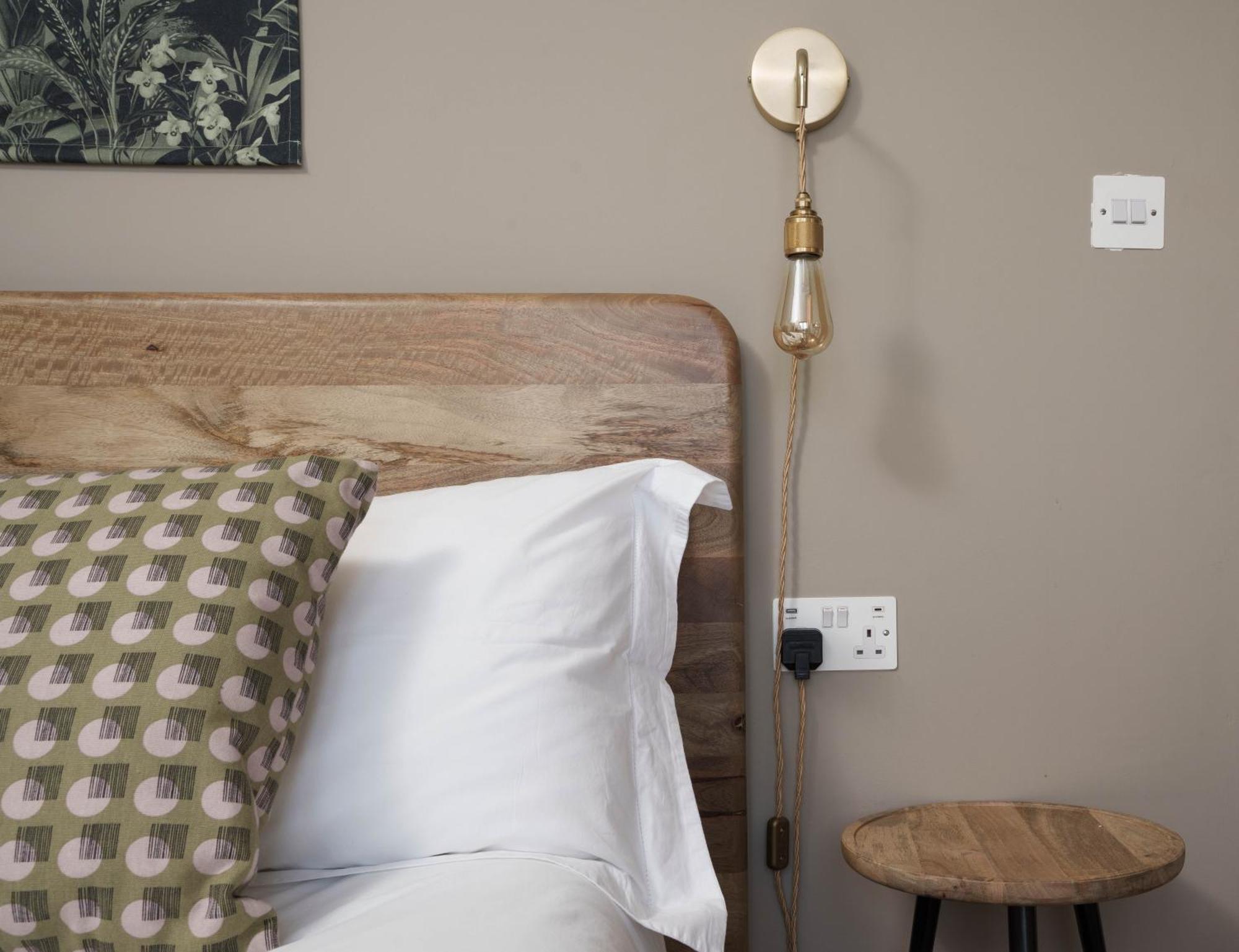 Modern Central One Bedroom Apartment In Penzance Buitenkant foto
