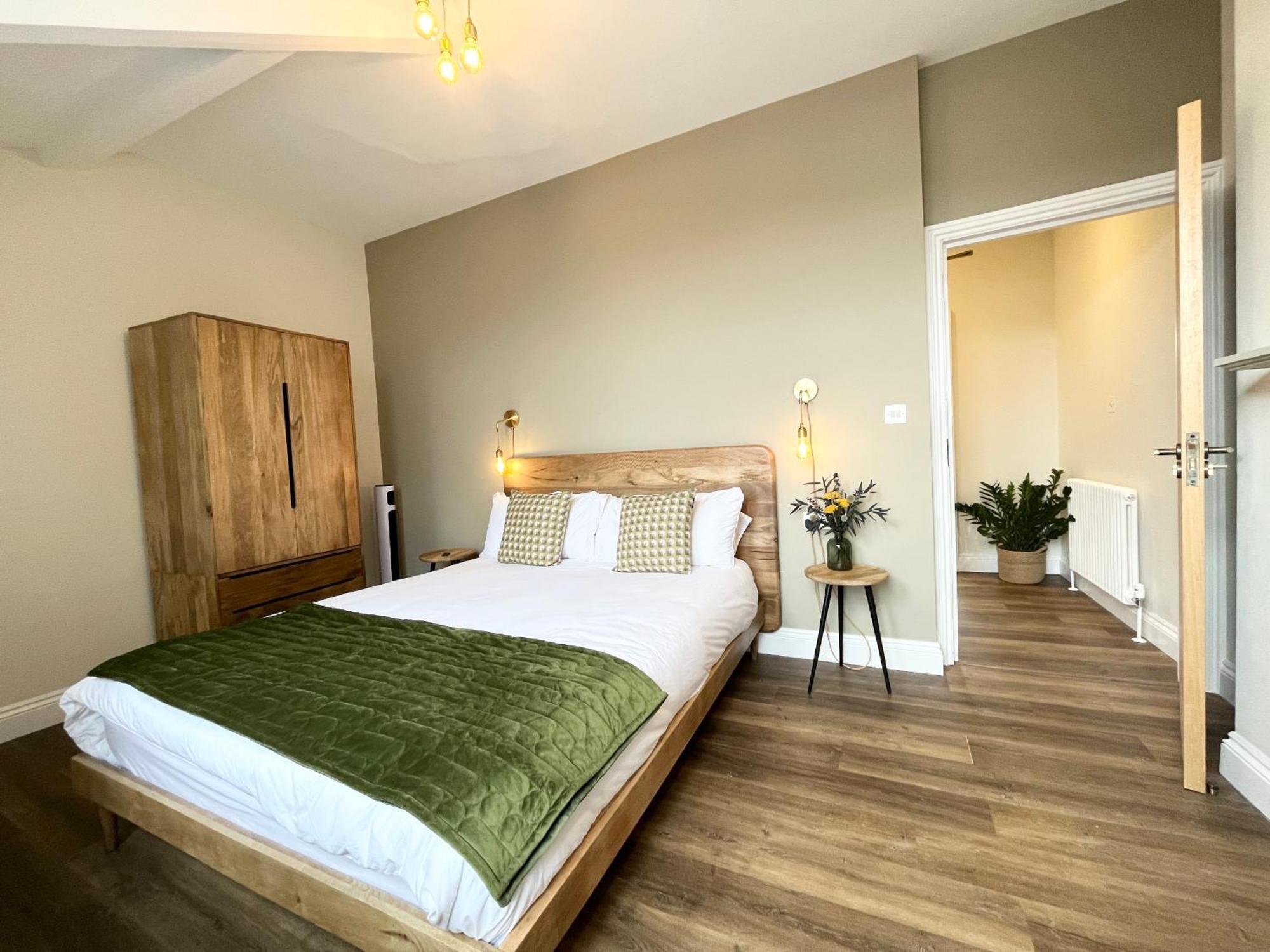 Modern Central One Bedroom Apartment In Penzance Buitenkant foto
